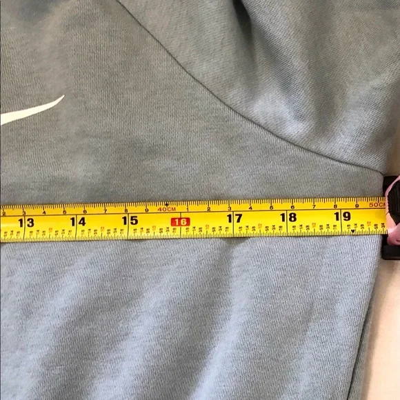 NIKE | cropped hoodie | size S - Picture 7 of 7